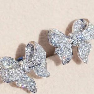 Shiny Rhinestone Bowknot Shape Stud Inlaid Zircon Elegant Copper Earrings- New